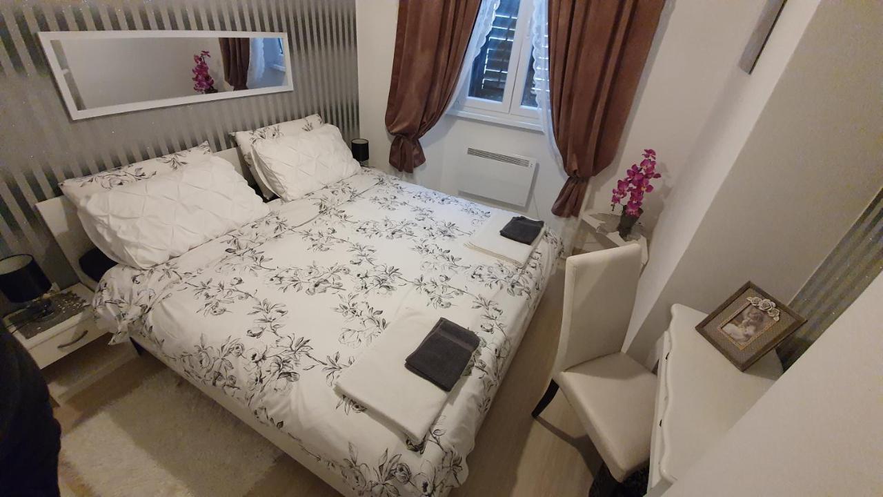 Apartments Paris Umag Extérieur photo