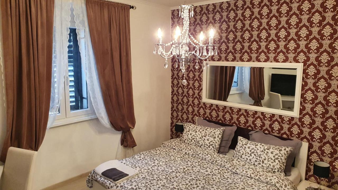 Apartments Paris Umag Extérieur photo