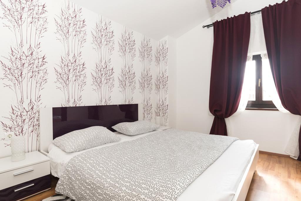 Apartments Paris Umag Chambre photo