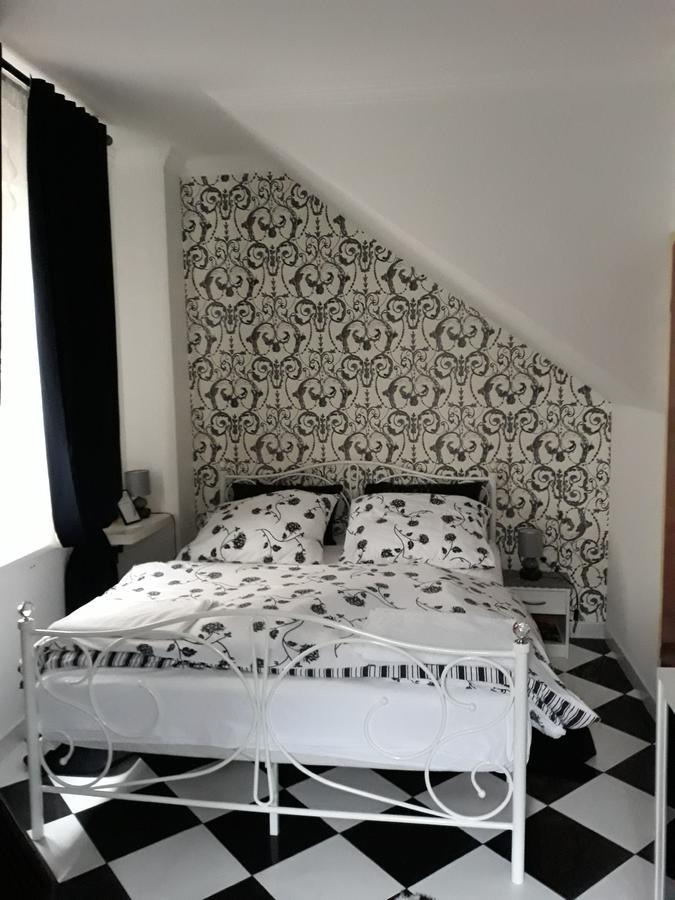 Apartments Paris Umag Extérieur photo